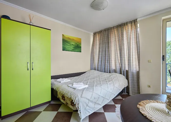 Hacienda With Pool By Flat Mаnаger *